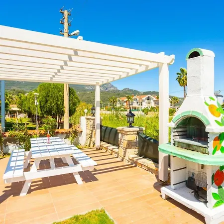 Portakal Blossom 别墅 *